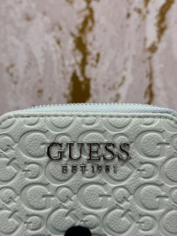 Guess Zipper Wallet With Box And Dust Bag (Green-GXD003)