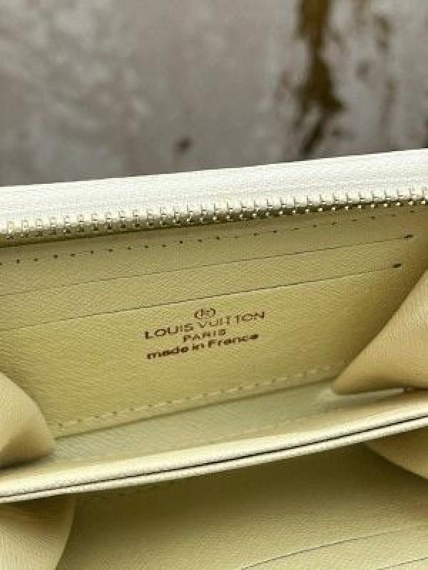 Loui_s Vuitton damier azur zippy wallet (aaa60067-white)