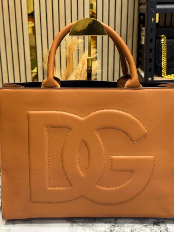 Dolce_&_Gabbana_Daily_Tote_Bag_With_Dust_Bag_And_Card_(Brown)(V-9040)