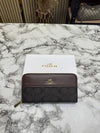 Coac_h Signature Panel Zip Wallet With Box (AAA60017) (Brown)