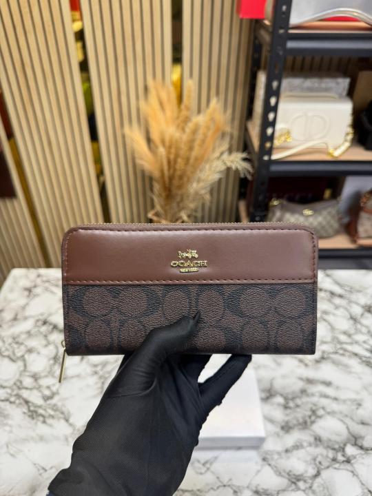 Coac_h Signature Panel Zip Wallet With Box (AAA60017) (Brown)