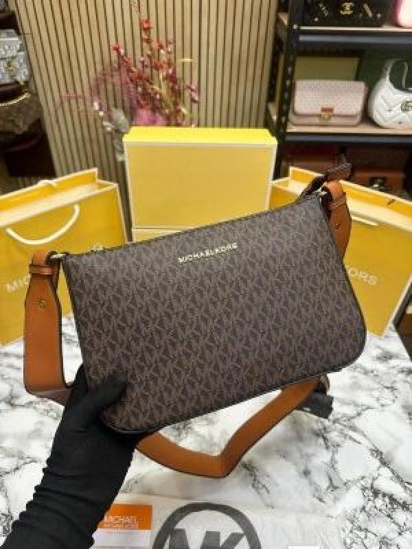 MICHAEL_KORS JET SET TRAVEL CROSSBODY BAG WITH OG BOX AND DUST BAG WITH CARRY BAG PREMIUM QUALITY (BROWN) M7021