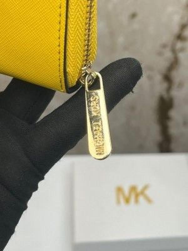 MICHAEL KOR_S MINI PREMIUM WALLET WITH OG BOX MK60015 - YELLOW