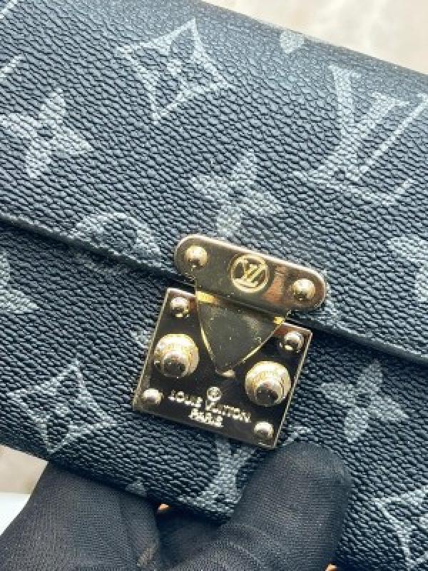 Loui_s Vuitton long premium wallet with og box lv2023 - black flower
