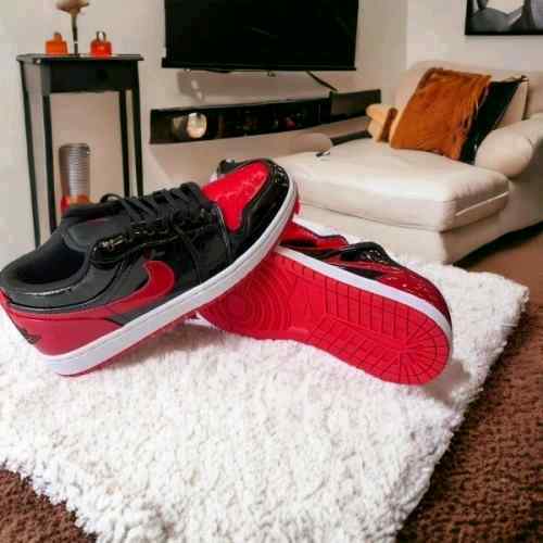 nikee JORDAN RETRO 1 LOW PATENT BRED
