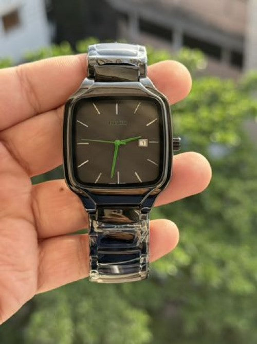 RAD_O SQUARE BLACK
