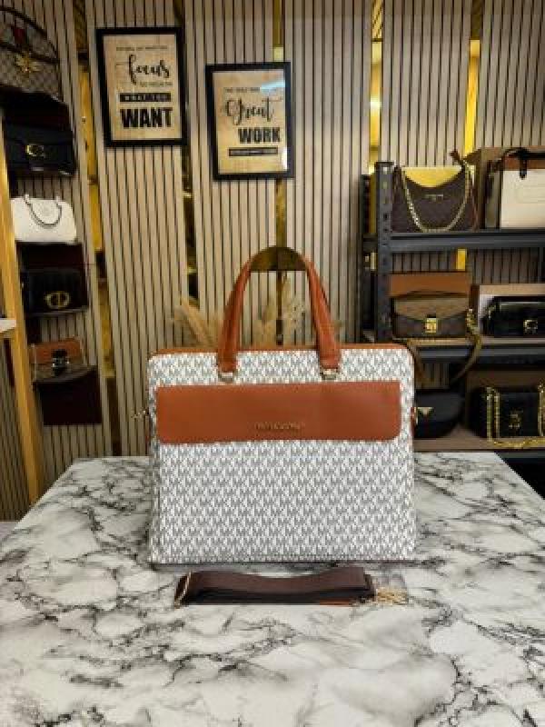 Michael_Kors Flap Mk Print Laptop Bag Premium Quality With Strap (Beige 1977-5)