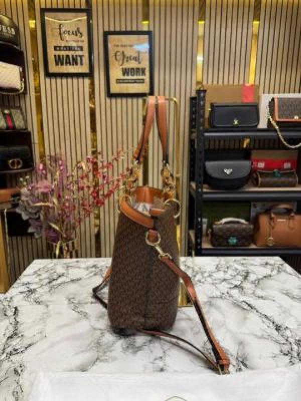 Michael_Kors Raven Large Logo Tote Bag With Dust Bag (Coffee Brown)