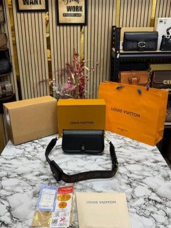 LOUI_S vuitton officier pouch sling bag with og dust bag & double box including carry bag premium quality [ black]