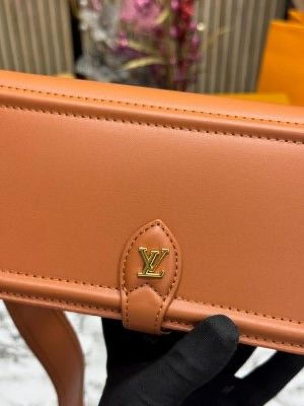 LOUI_S vuitton officier pouch sling bag with og dust bag & double box including carry bag premium quality [orange]