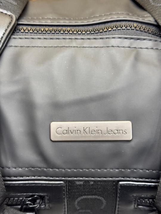 Calvin_Klein Signature Weekender Carry Ease Compartments Travel Duffle Bag (Black)