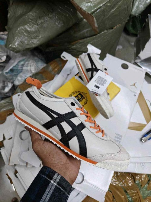 Onitsukaa Tiger Mexico 66 SD Cream Black Orange