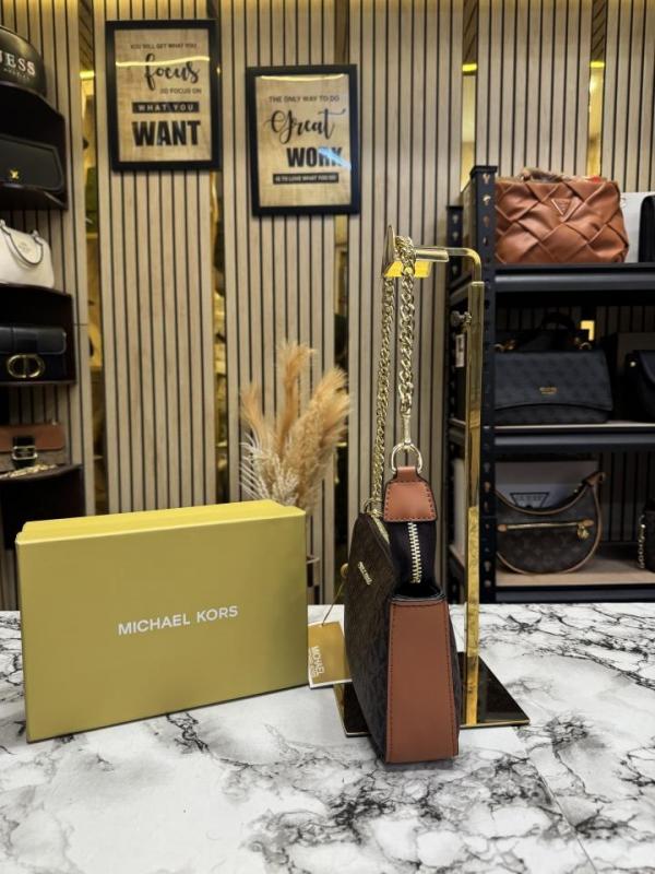 MICHAEL_KORS JET SET LEATHER POUCHETTE WITH OG BOX AND DUST BAG (1930-BROWN)