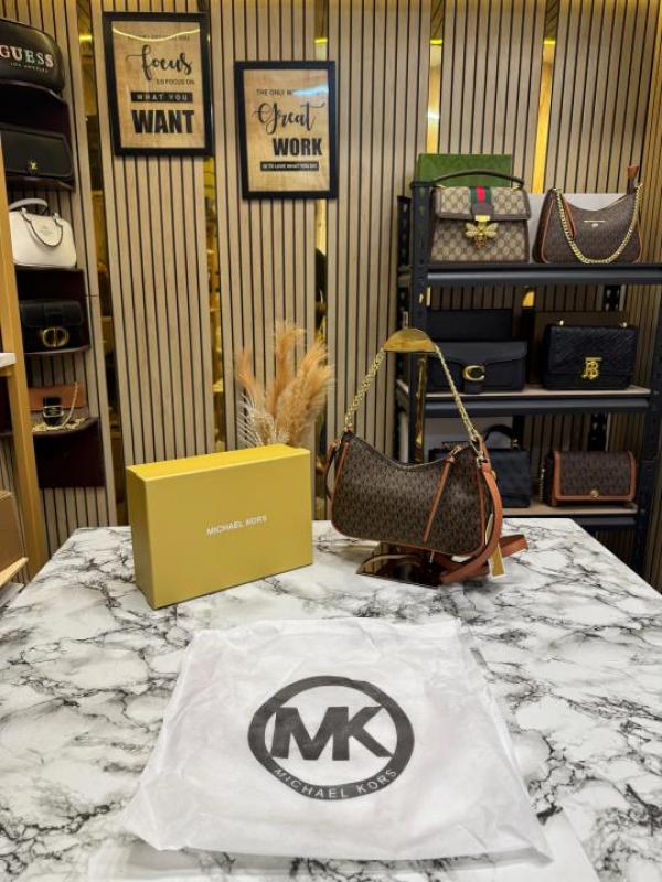 Michael_Kors Jet Set Charm Logo Sling Bag With Box And Dust Bag (4018-Brown)