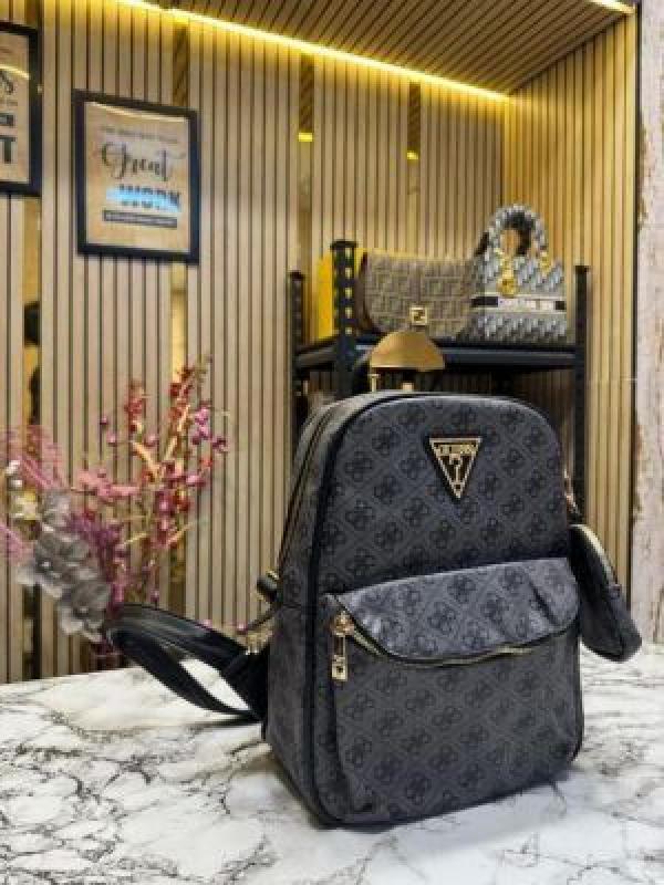 GUESS WOMENS BRAND LOGO BAGPACK WITH DUST BAG AND POUCH (BLACK)