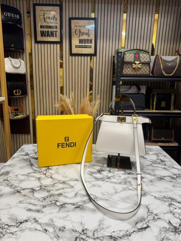 Fendi_Peekaboo_IseeU_Shoulder_Bag_With_Box_(731-White)