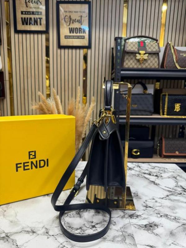 Fendi_Peekaboo_IseeU_Shoulder_Bag_With_Box_(731-Black)