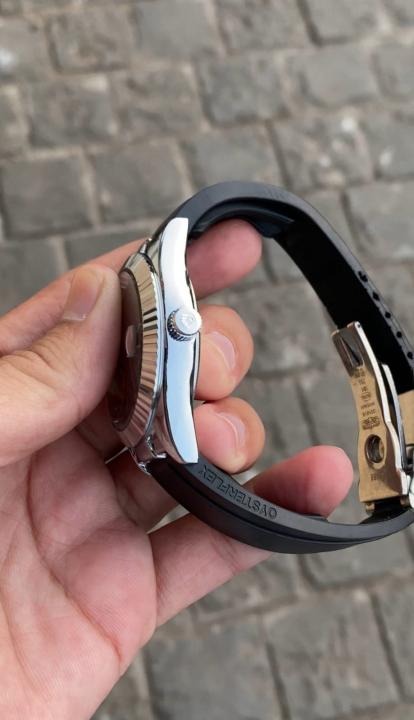 Role_x Oyster perpetual Sky Dweller