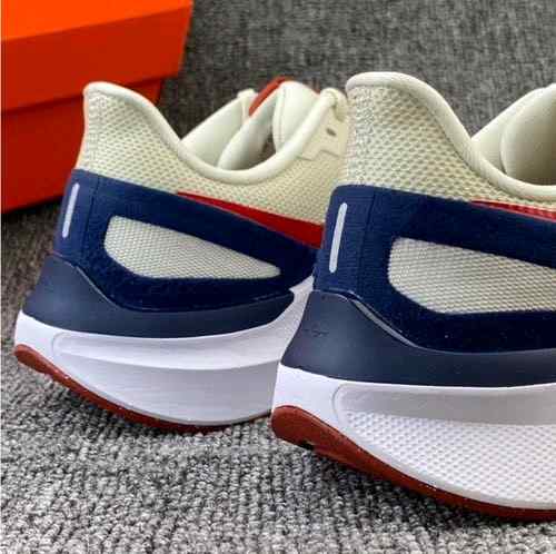nikee air zoom structure 25 cream multi