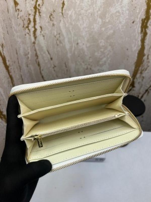 CHANEL_LONG_ZIP_AROUND_WALLET_WITH_BOX_(CHANEL-60017_WHITE)