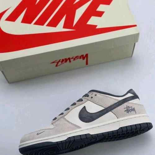 nikee sb dunk low x stussy rice white carbon