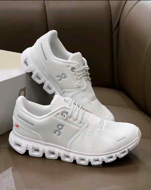 On Cloud Running 5 All White Shoes