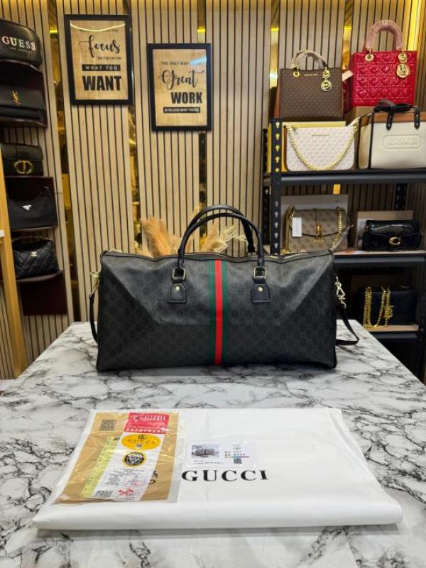 Gucci_gg_ophidia_supreme_large_dufflebag_with_dustbag_(Black)