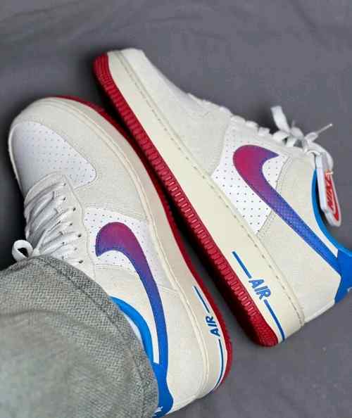 nikee airforce 1 07 lv8 pop art