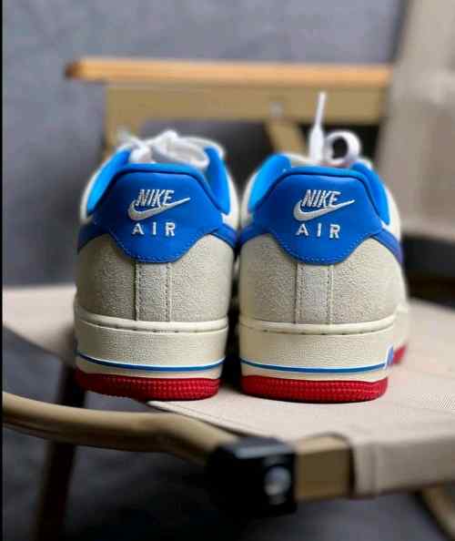 nikee airforce 1 07 lv8 pop art