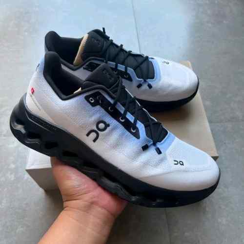On Running Cloudtilt Ultramarine Eclipse White Blue