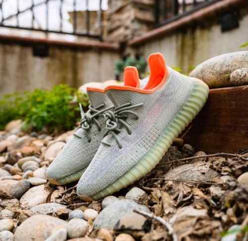 Adidass Yeezy 350 V2 Desert Sage Semi UA With Full Accessories