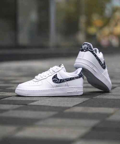 Nikee Airforce 1 Paisley White Black