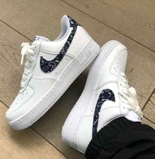Nikee Airforce 1 Paisley White Black