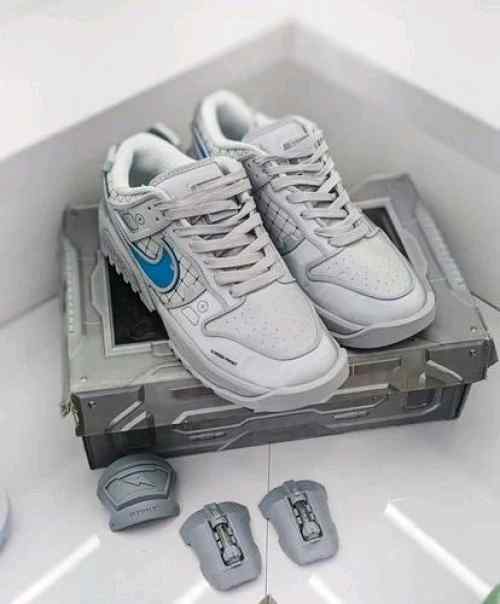 nikee rtfkt x dunk genesis og box