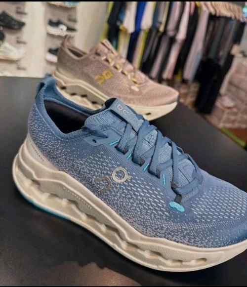 On Running Cloudsurfer Max Dust