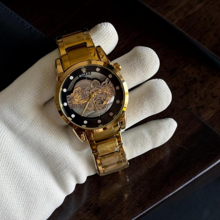 Rolee_x Skeleton Quartz