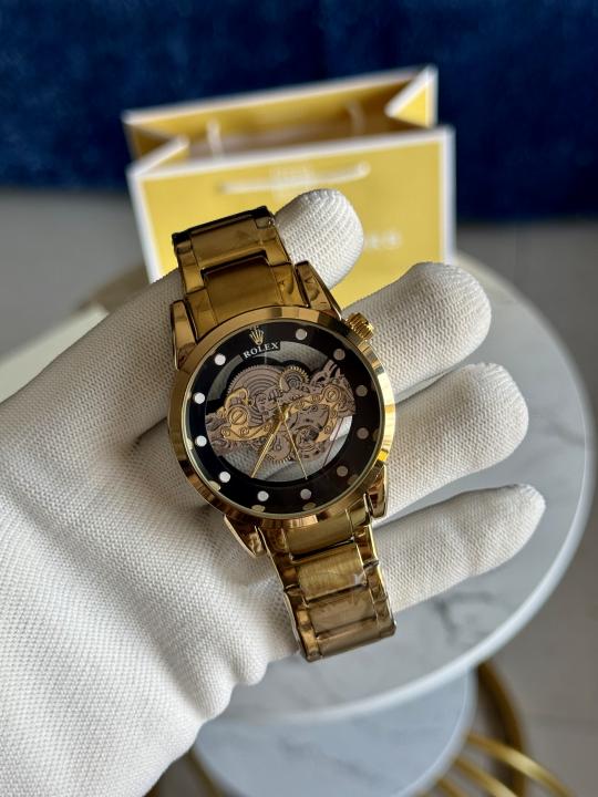 Rolee_x Skeleton Quartz