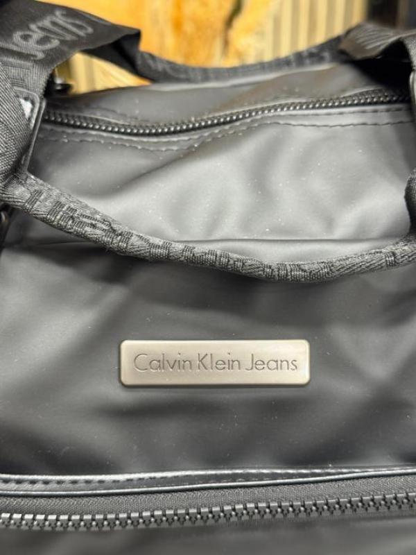 Calvin_Klein Premium Quality Travel Duffle Bag (Z0823-2-Black)