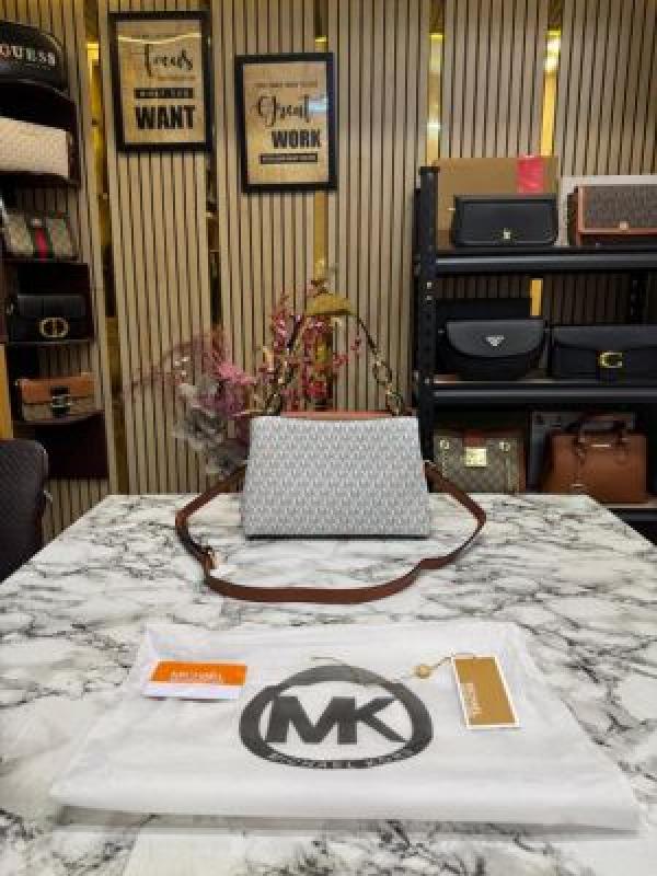 Michael_Kors Shoulder Satchel Bag With Dust Bag (Vanilla)