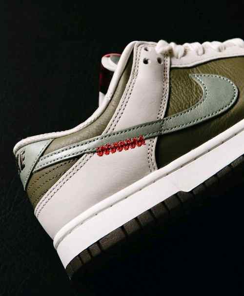 Nikee SB Dunk Low Year Of Snake