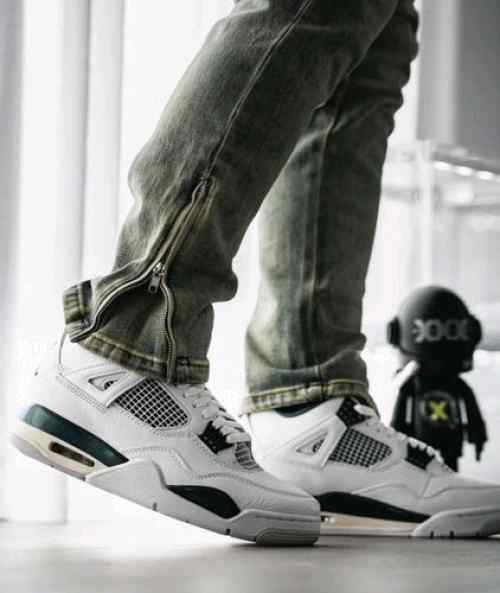 Jordan Retro 4 OXIDISED GREEN SEMI UA