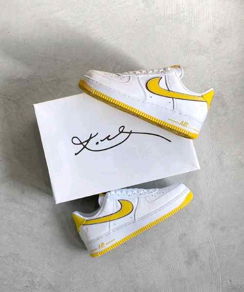 NIKEE AIRFORCE 1 KOBE BRYANT LAKERS HOME