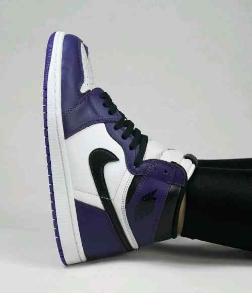 Air Jordan Retro 1 High Court Purple