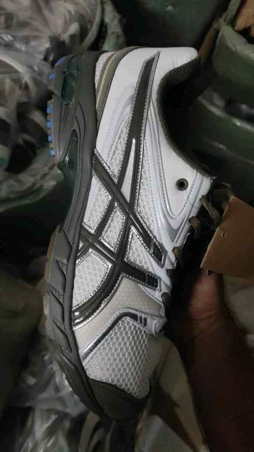 ASICsS GEL TRAINER 14 TEMPTATION VACATION