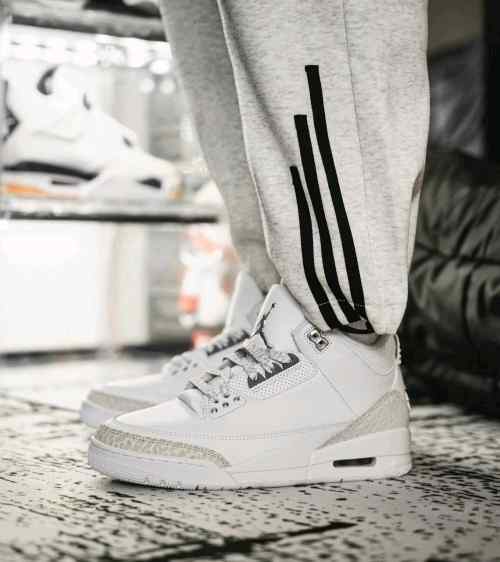 JORDAN RETRO 3 PURE MONEY