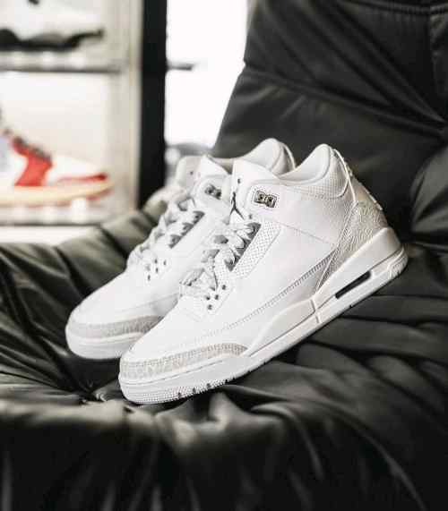JORDAN RETRO 3 PURE MONEY