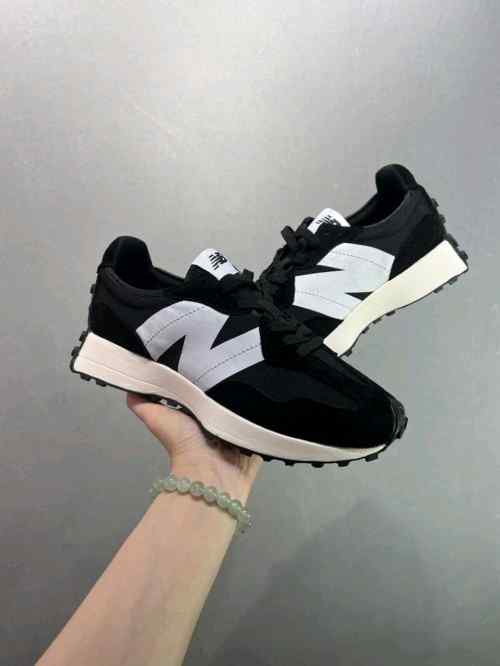 Neww Balance 327  Moonbeam Black White