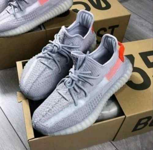 Adidass Yeezy Boost 350 V2 Tail Light Semi UA