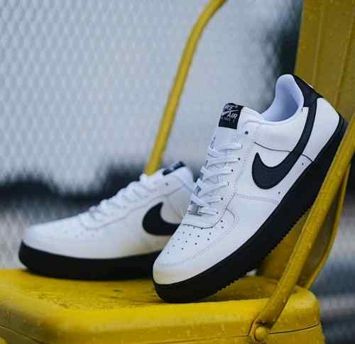 Nikee AirForce 1 Low WHITE BLACK SOLE