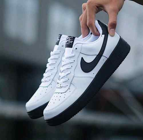 Nikee AirForce 1 Low WHITE BLACK SOLE